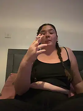 Imogenbabyyy online show from July 25, 2026, 9:45 pm