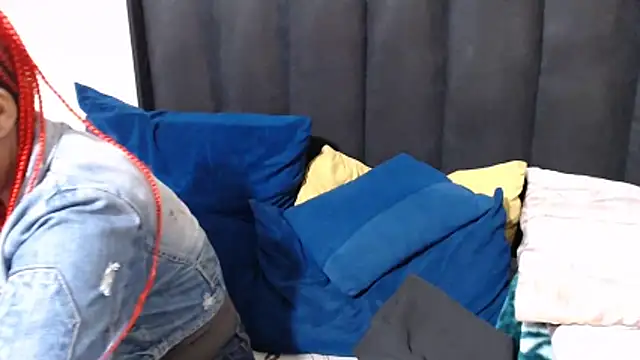 Hotsexyberry21 online show from November 24, 2025, 8:47 am