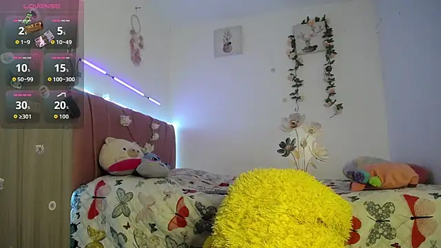 Liahdiaz  online show from February 26, 2026, 3:33 pm