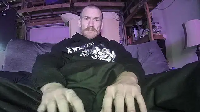 Snapshot of Tiggitytomociti chatting on February 16, 2026, 11:12 pm Tiggitytomociti online show from February 16, 2026, 11:12 pm