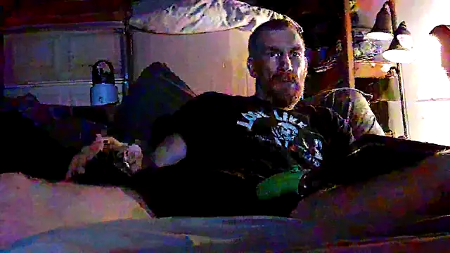 Snapshot of Tiggitytomociti chatting on March 1, 2026, 5:09 am Tiggitytomociti online show from March 1, 2026, 5:09 am