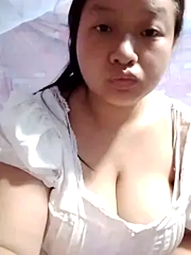Snapshot of girl-babi chatting on June 22, 2026, 2:13 am girl-babi online show from June 22, 2026, 2:13 am