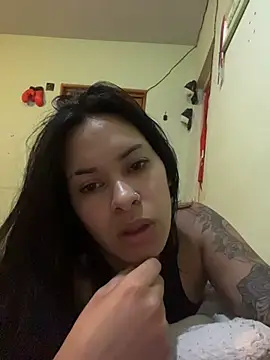 Vixxen 99 online show from November 24, 2025, 2:44 am