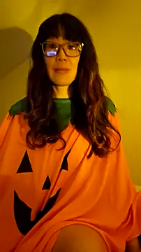 Snapshot of LeemaBean chatting on October 27, 2025, 12:36 am LeemaBean online show from October 27, 2025, 12:36 am