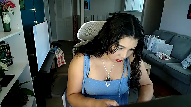 SHEILYN  online show from April 23, 2026, 5:08 am