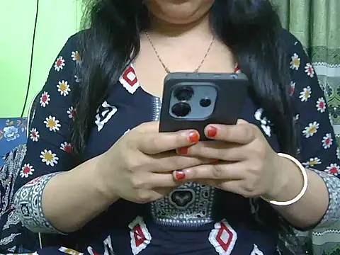 Snapshot of fairy_queen07 chatting on May 3, 2026, 8:15 pm fairy queen07 online show from May 3, 2026, 8:15 pm