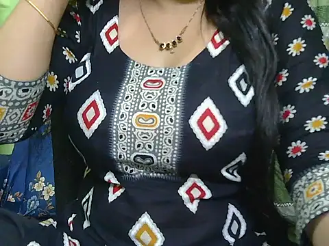 Snapshot of fairy_queen07 chatting on May 10, 2026, 11:43 pm fairy queen07 online show from May 10, 2026, 11:43 pm