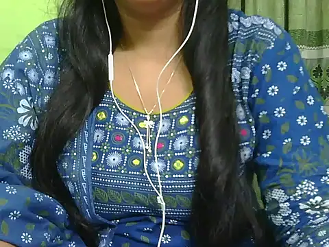 Snapshot of fairy_queen07 chatting on May 28, 2026, 6:05 pm fairy queen07 online show from May 28, 2026, 6:05 pm