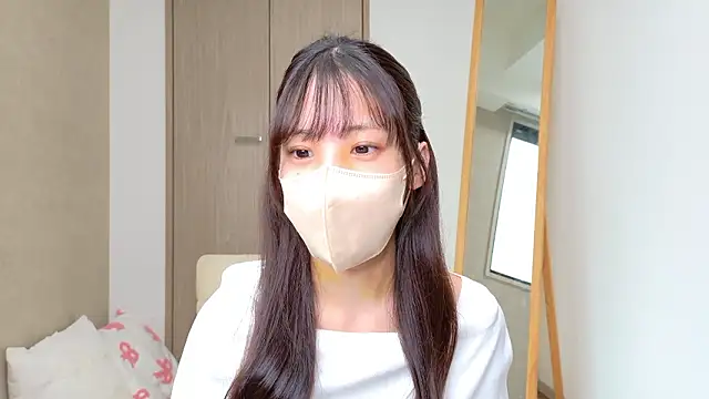 riri  nyan o0 online show from April 17, 2026, 5:10 am