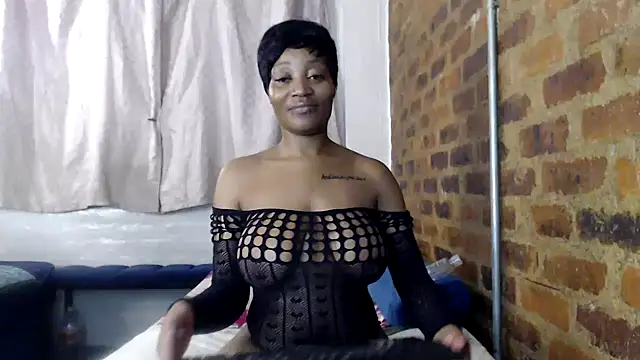 SweetPortableAmber online show from November 9, 2025, 6:50 pm