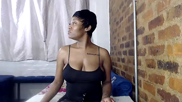 SweetPortableAmber online show from November 12, 2025, 10:52 pm