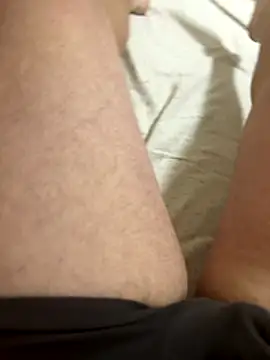 Snapshot of Garryo134 chatting on November 5, 2025, 11:27 pm Garryo134 online show from November 5, 2025, 11:27 pm