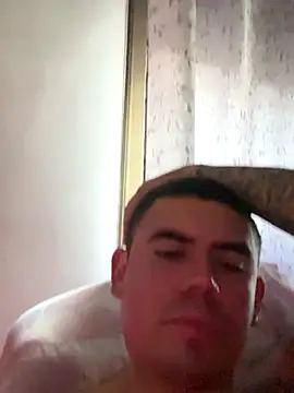 Snapshot of davidxxx099 chatting on October 15, 2025, 3:34 pm davidxxx099 online show from October 15, 2025, 3:34 pm