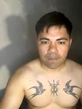 Snapshot of A-dvd-96 chatting on November 20, 2025, 6:18 pm A-dvd-96 online show from November 20, 2025, 6:18 pm