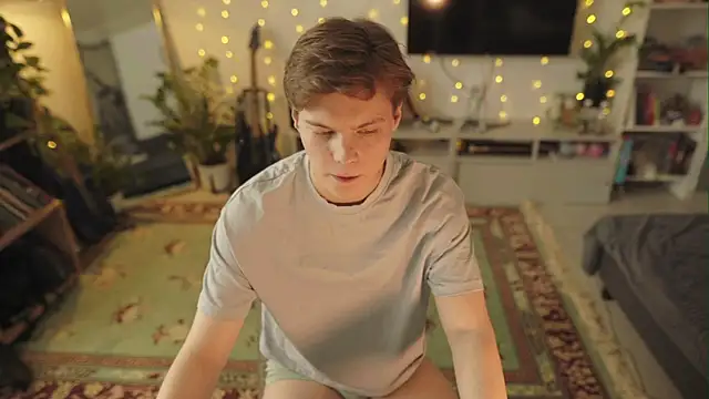 RusBradPitt online show from April 8, 2026, 2:17 pm