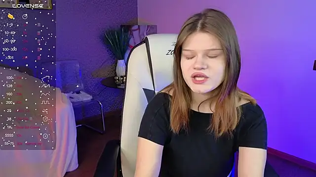 Lunamytrend online show from December 15, 2025, 9:46 am