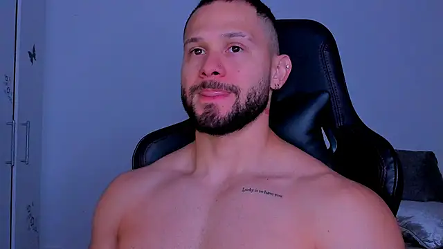 Snapshot of andrewcorey1 chatting on September 30, 2025, 2:00 pm andrewcorey1 online show from September 30, 2025, 2:00 pm