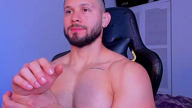 Snapshot of andrewcorey1 chatting on October 3, 2025, 5:59 am andrewcorey1 online show from October 3, 2025, 5:59 am