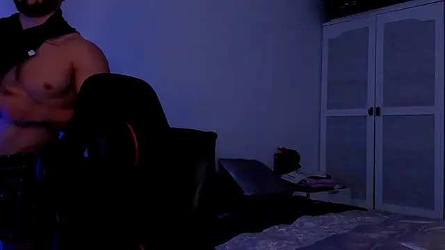 Snapshot of andrewcorey1 chatting on October 8, 2025, 5:38 am andrewcorey1 online show from October 8, 2025, 5:38 am