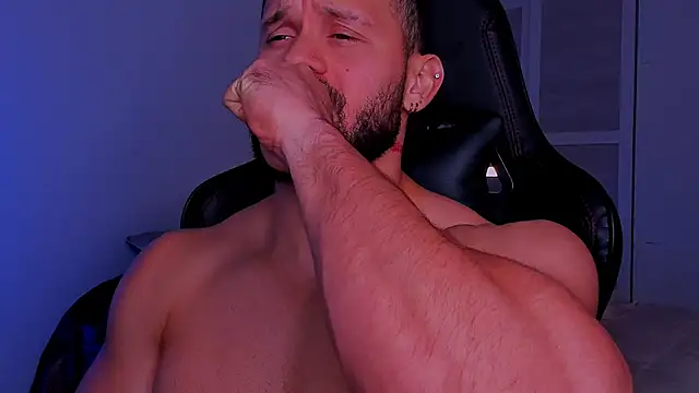 Snapshot of andrewcorey1 chatting on October 12, 2025, 9:36 pm andrewcorey1 online show from October 12, 2025, 9:36 pm