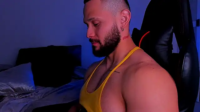 Snapshot of andrewcorey1 chatting on October 28, 2025, 11:29 pm andrewcorey1 online show from October 28, 2025, 11:29 pm