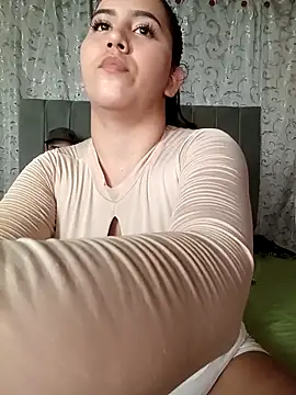 HOTEXTREMCOUPLE online show from November 27, 2025, 3:19 am