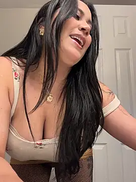 Snapshot of Myonlyprincess1 chatting on October 11, 2025, 12:54 am Myonlyprincess1 online show from October 11, 2025, 12:54 am