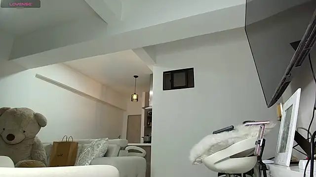 brunothompson3 online show from November 12, 2025, 1:28 am