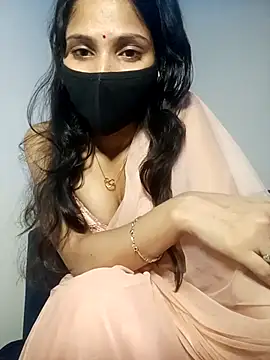 TheSassyGirl7 online show from November 12, 2025, 6:19 pm