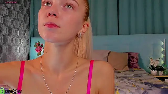 Aurora Bennet online show from September 10, 2025, 12:43 am