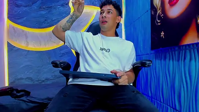 Snapshot of Jeff_Brunno_ chatting on September 14, 2025, 5:39 am Jeff Brunno online show from September 14, 2025, 5:39 am