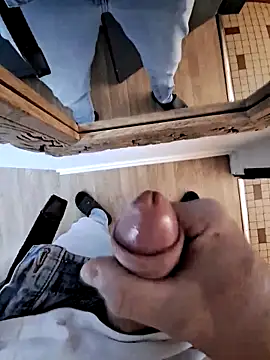 Snapshot of dav850 chatting on October 15, 2025, 10:04 am dav850 online show from October 15, 2025, 10:04 am