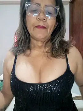 Vickysweeeettt online show from May 29, 2026, 1:03 am