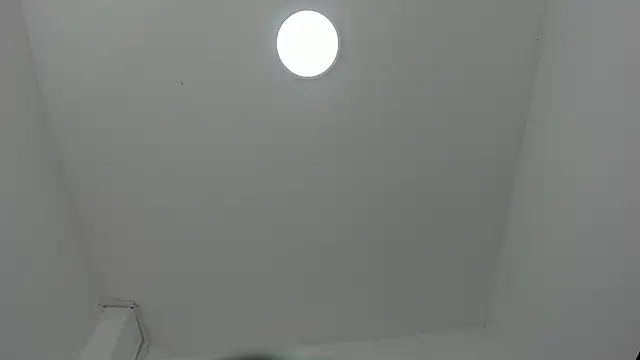 scarletross  online show from February 21, 2026, 3:02 pm