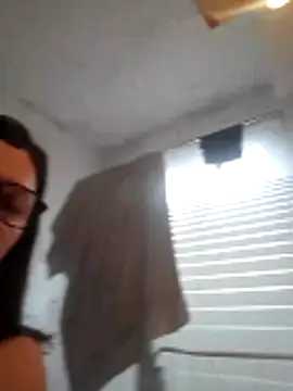 Aambre95Esexy online show from November 12, 2025, 12:16 pm