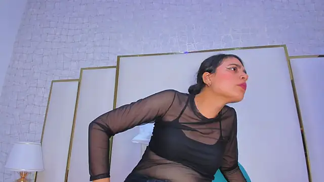 thalia888  online show from November 22, 2025, 7:13 pm