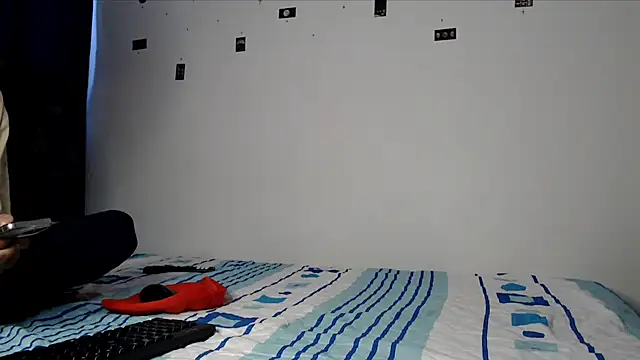 Snapshot of alexmark_ chatting on May 25, 2026, 4:35 pm alexmark online show from May 25, 2026, 4:35 pm