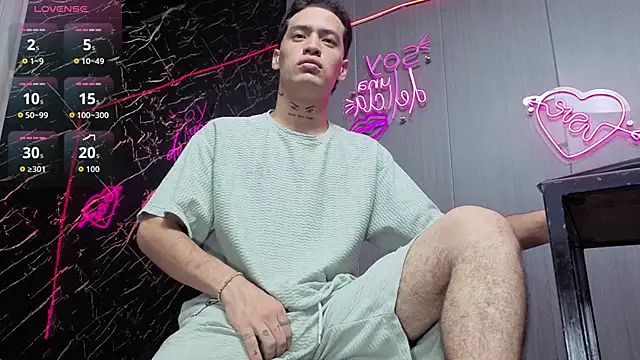 Snapshot of ThorDick_ chatting on September 17, 2025, 10:22 pm ThorDick  online show from September 17, 2025, 10:22 pm