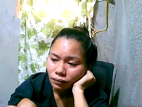 Sweeetgurll online show from November 28, 2025, 5:10 am