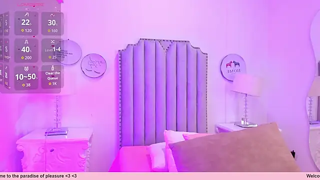 Alison Carde05 online show from April 7, 2026, 7:03 pm