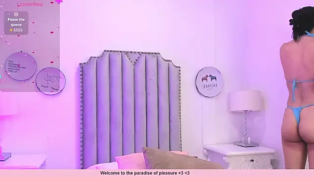 Alison Carde05 online show from April 17, 2026, 7:06 pm