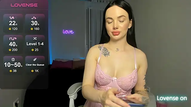 SelinaStorm online show from April 24, 2026, 11:07 pm