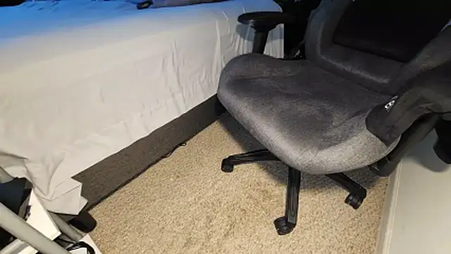 catt18 online show from November 18, 2025, 4:33 pm