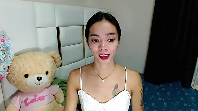 diamondnaked  online show from September 20, 2025, 5:03 pm