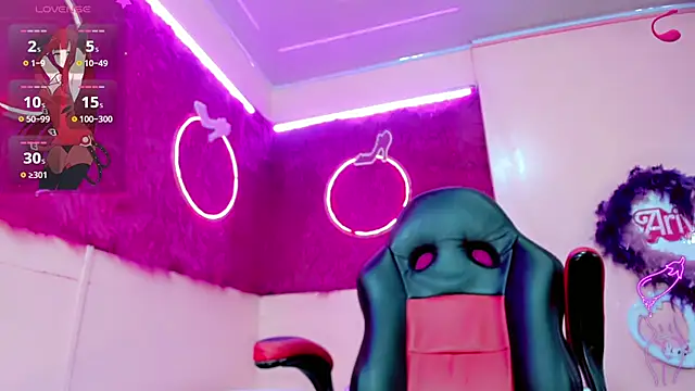 Natasha clifford online show from September 25, 2025, 3:10 am