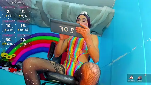 Natasha clifford online show from November 18, 2025, 7:18 pm