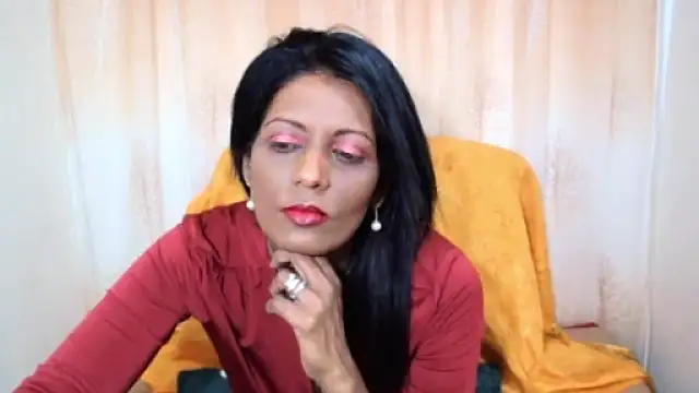 Indianpeaches online show from October 10, 2025, 6:01 am