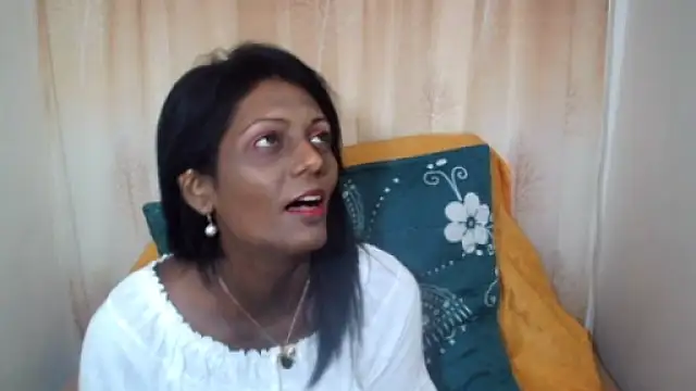 Indianpeaches online show from October 13, 2025, 5:18 am