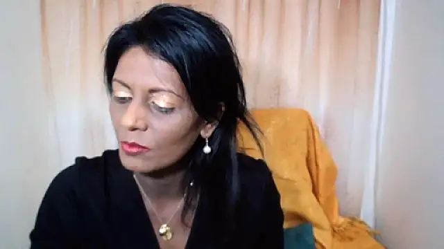 Indianpeaches online show from October 14, 2025, 5:41 am