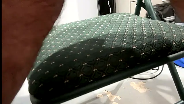 frankyjones8989 online show from December 15, 2025, 7:18 pm